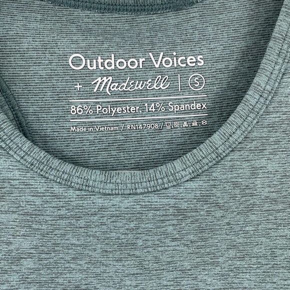Outdoor Voices x Madewell S 3/4 Warmup Leggings and Athena Crop Top - Picture 7 of 14